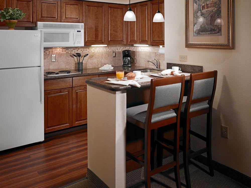 Staybridge Suites Harrisburg-Hershey By Ihg Δωμάτιο φωτογραφία
